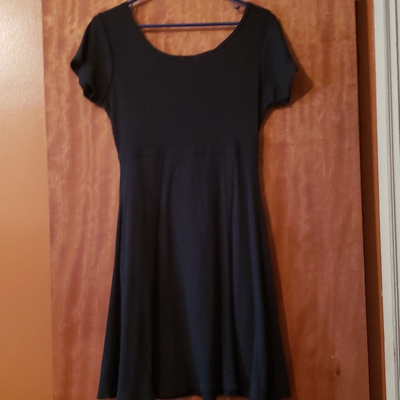 🆕️w/o tags Limited black dress - Picture 3 of 4